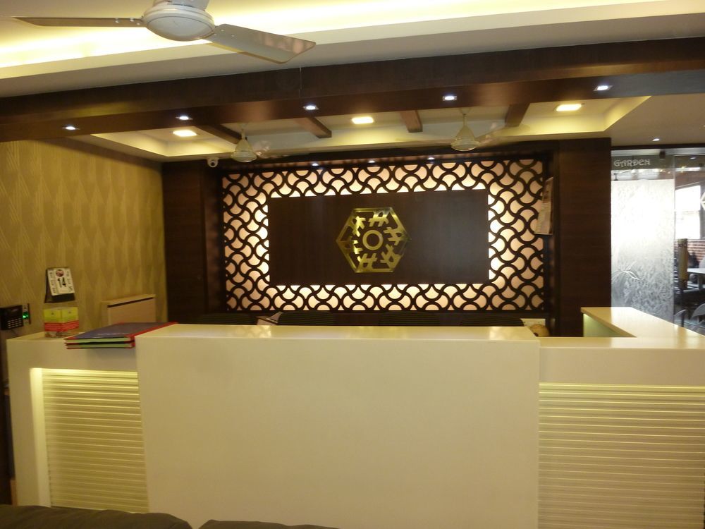 Hotel Orient Palace Mumbai Eksteriør bilde